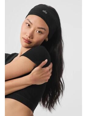 Alo Yoga Performance Conquer Black Headband